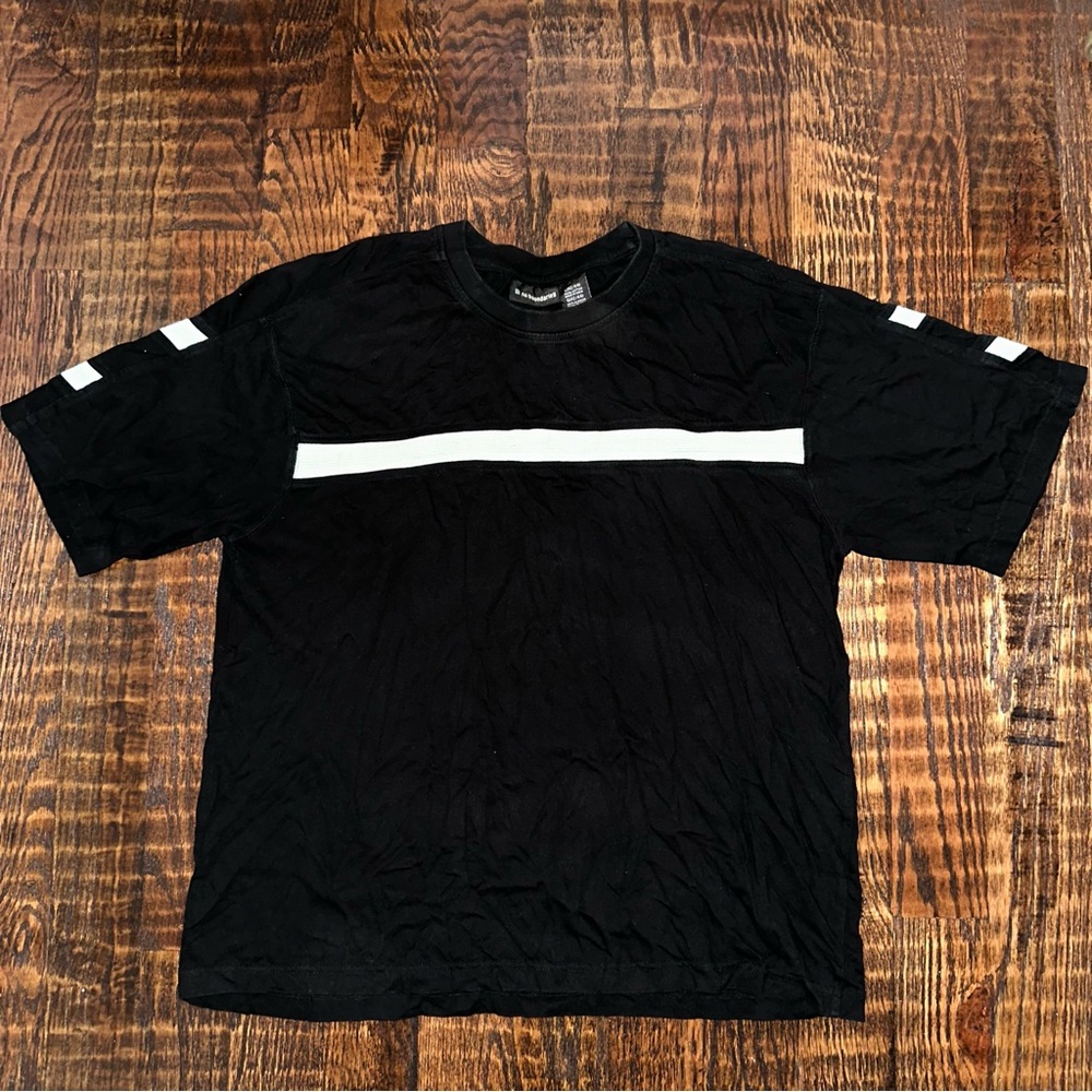 Singular Line Black Tee